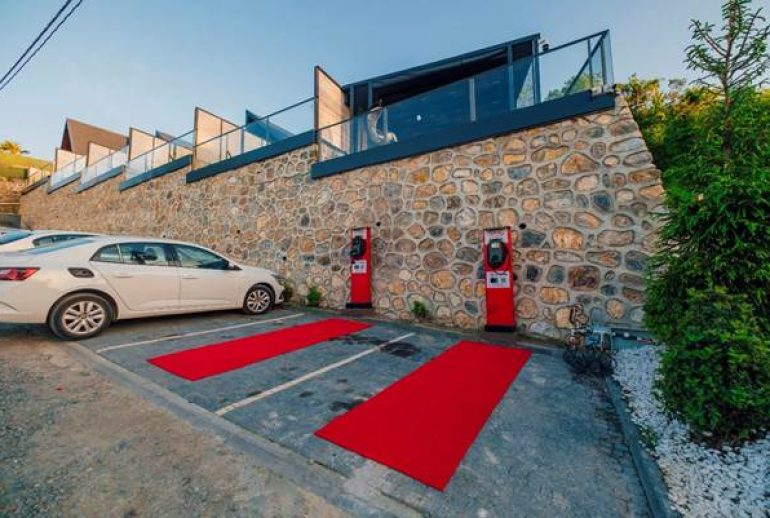 elektrikli-arac-sarj-istasyonu2